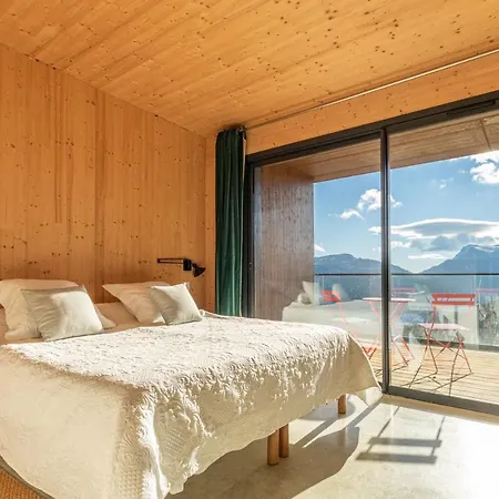 Holiday home Des Belles Vues De La Drome *